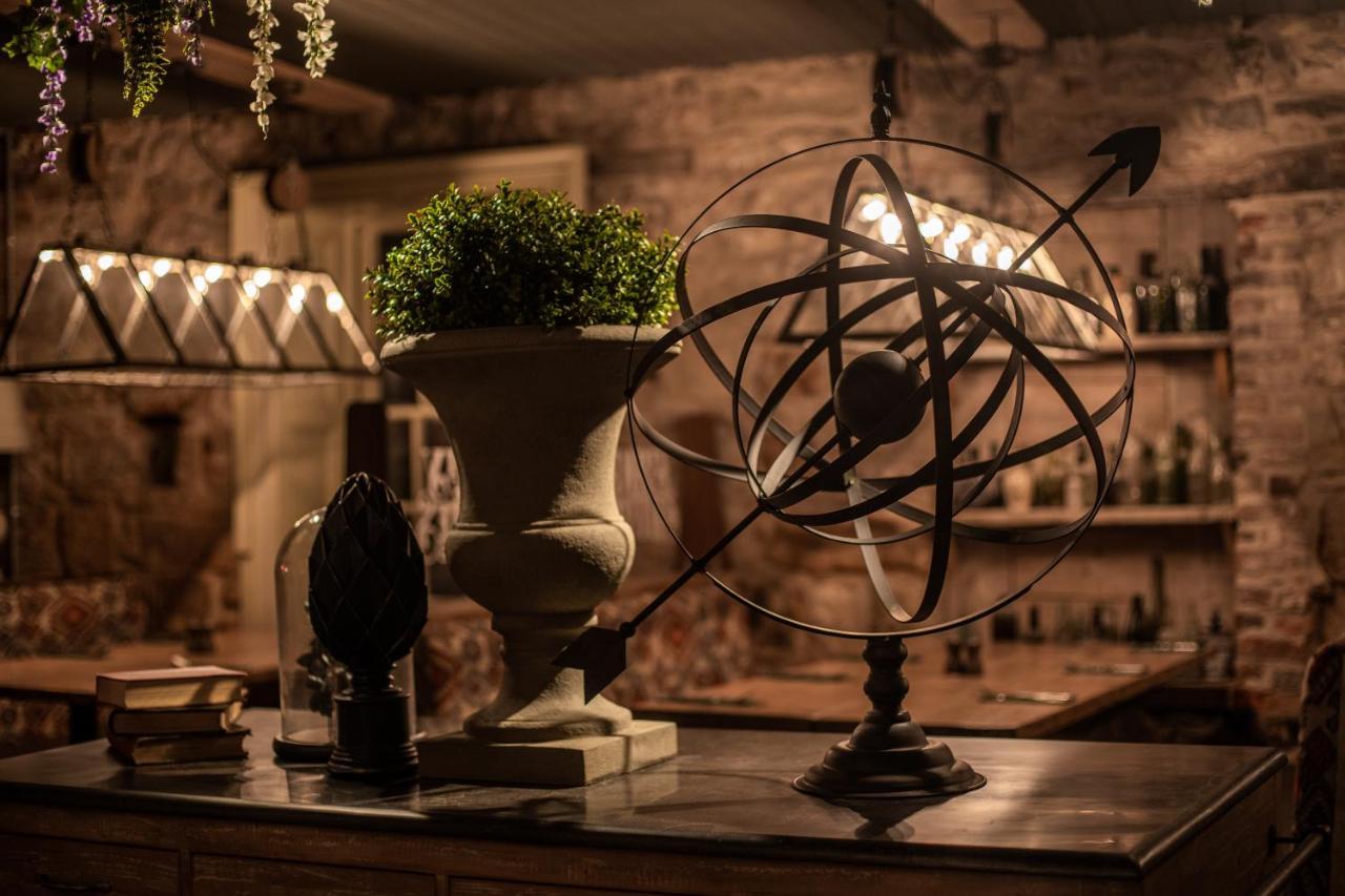 The Dirty Bottles Hotel Alnwick Extérieur photo
