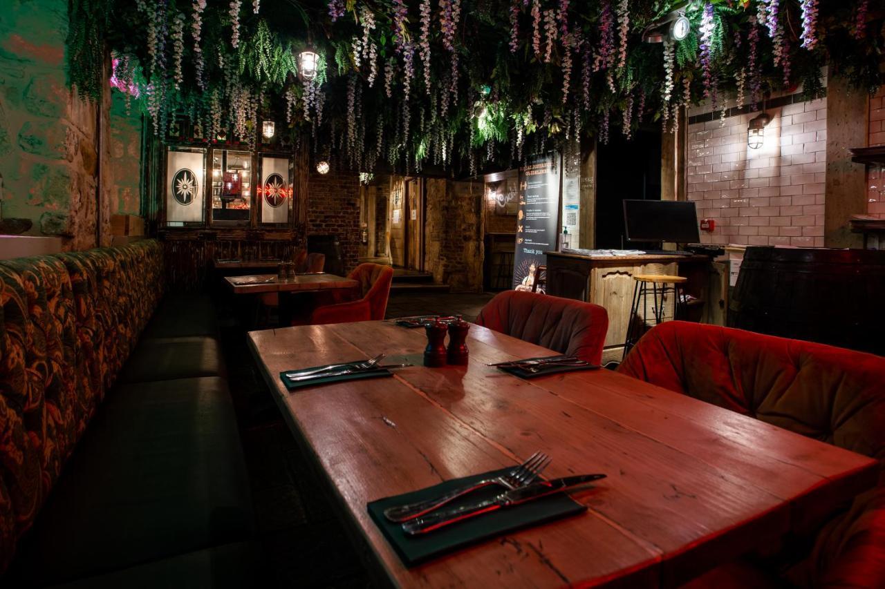 The Dirty Bottles Hotel Alnwick Extérieur photo