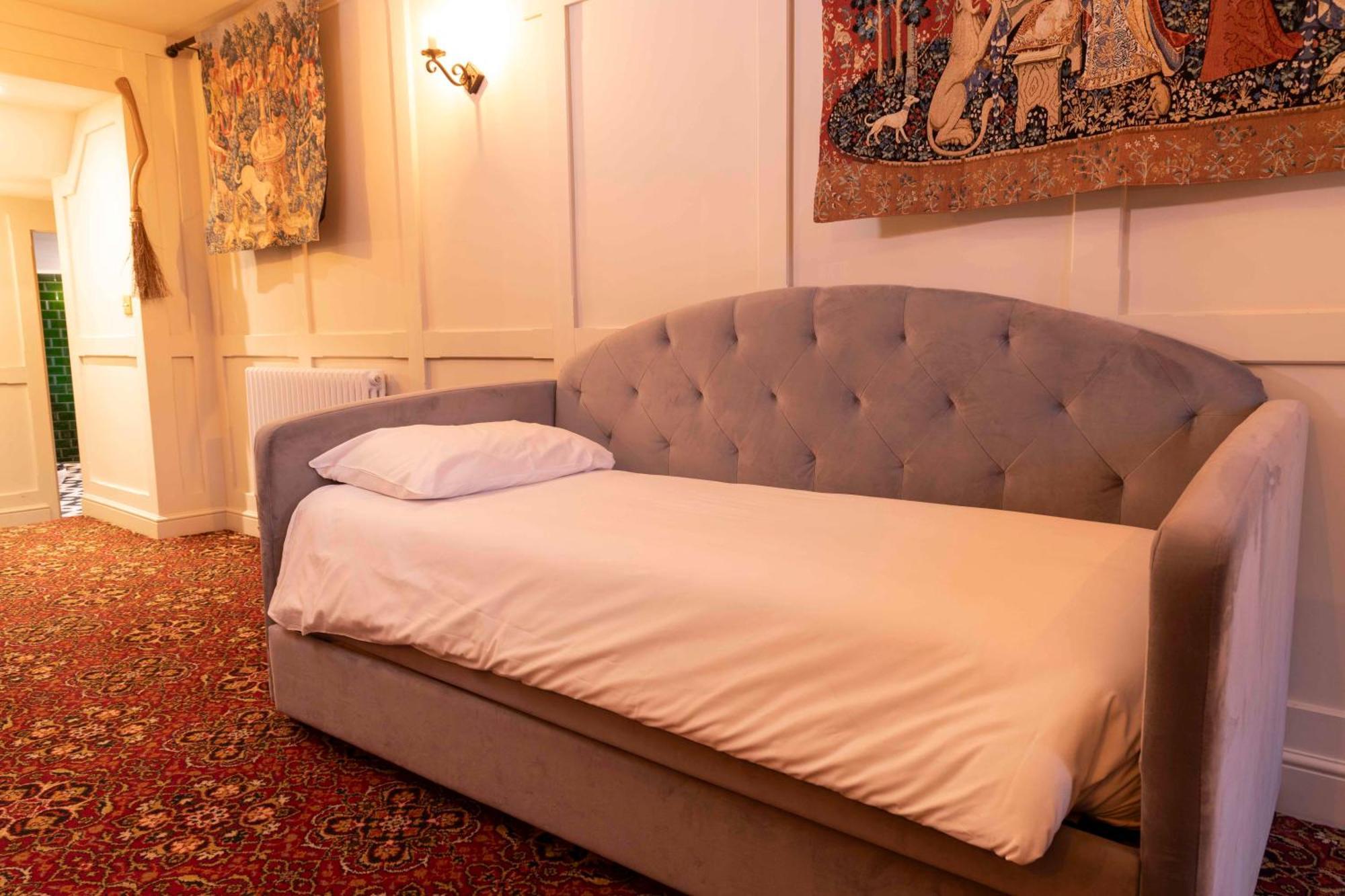 The Dirty Bottles Hotel Alnwick Extérieur photo