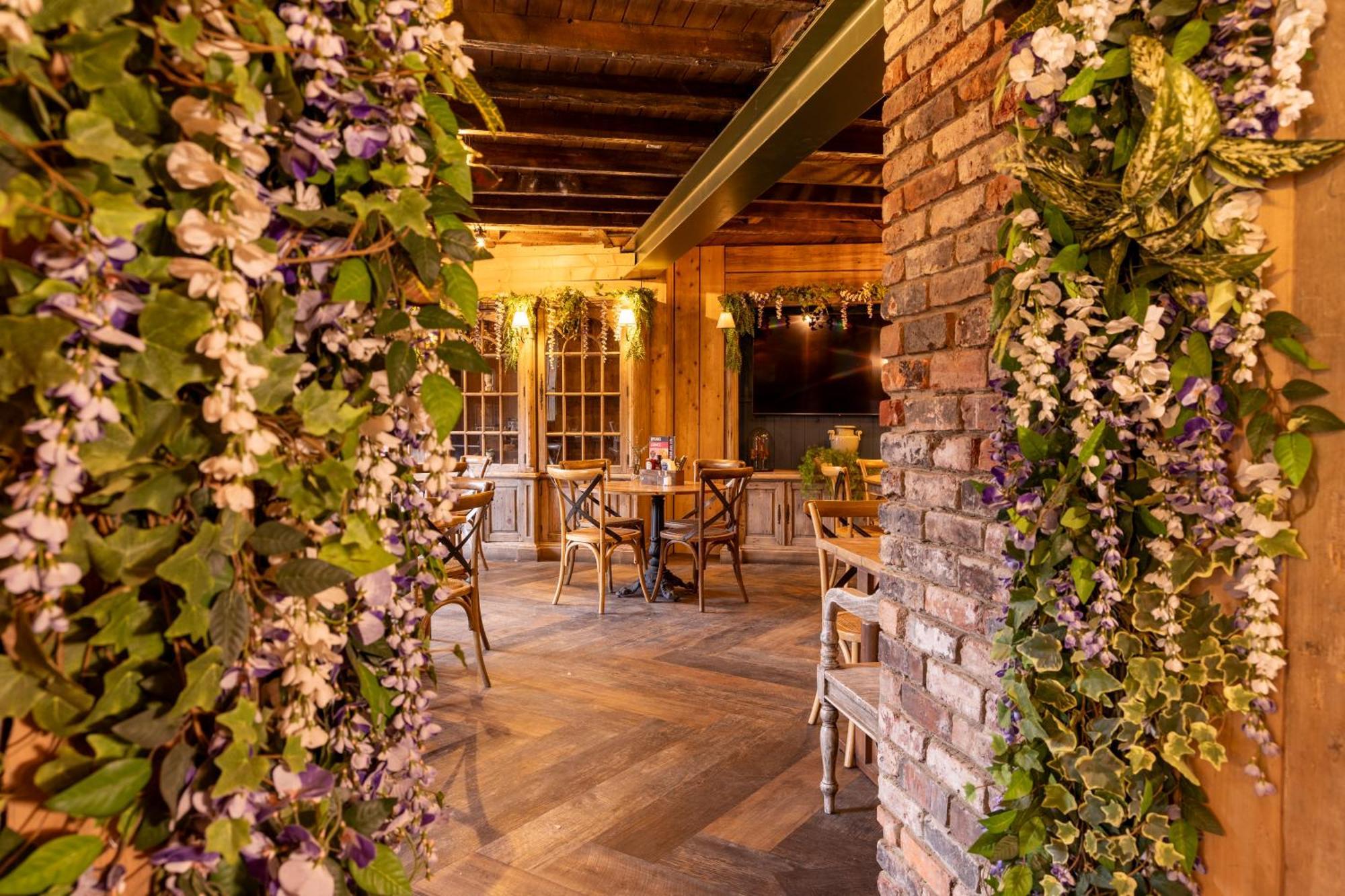 The Dirty Bottles Hotel Alnwick Extérieur photo
