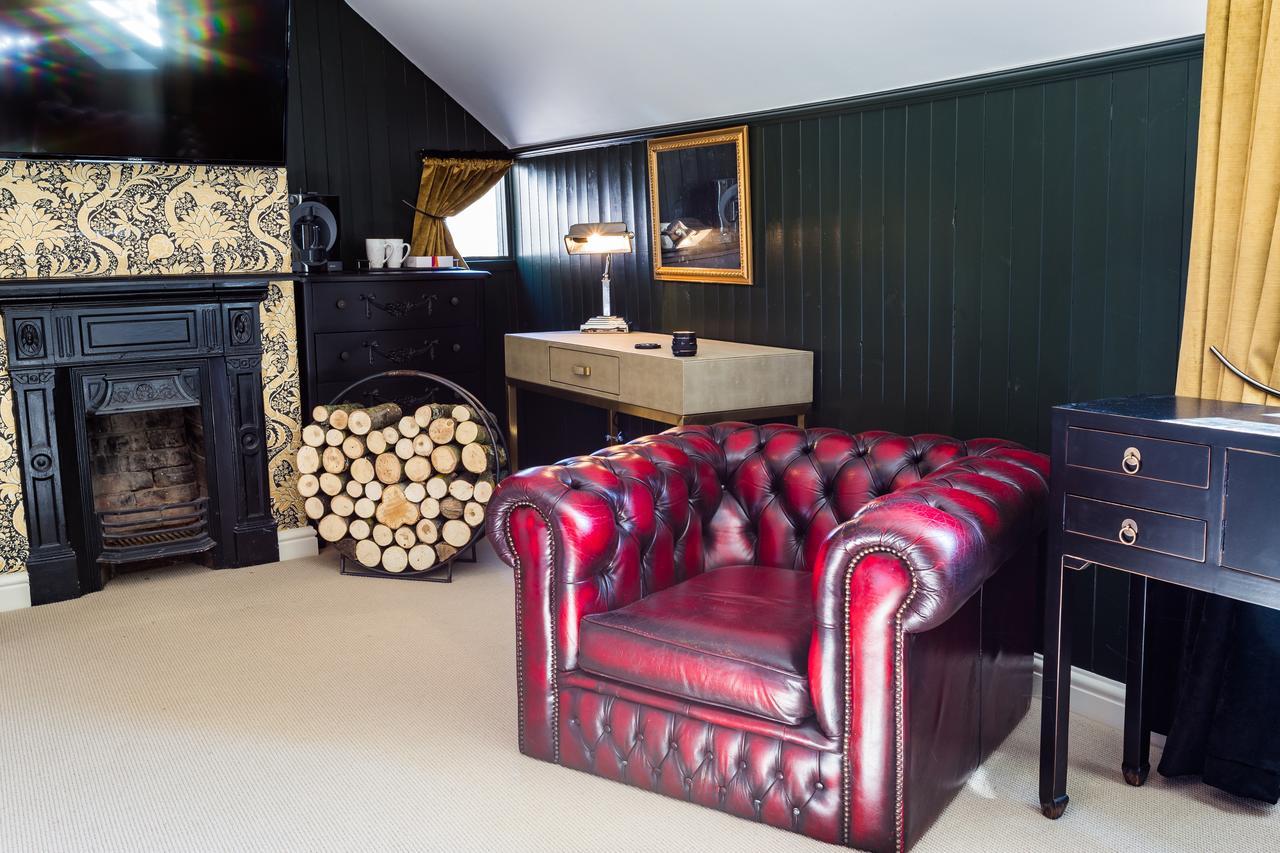 The Dirty Bottles Hotel Alnwick Extérieur photo